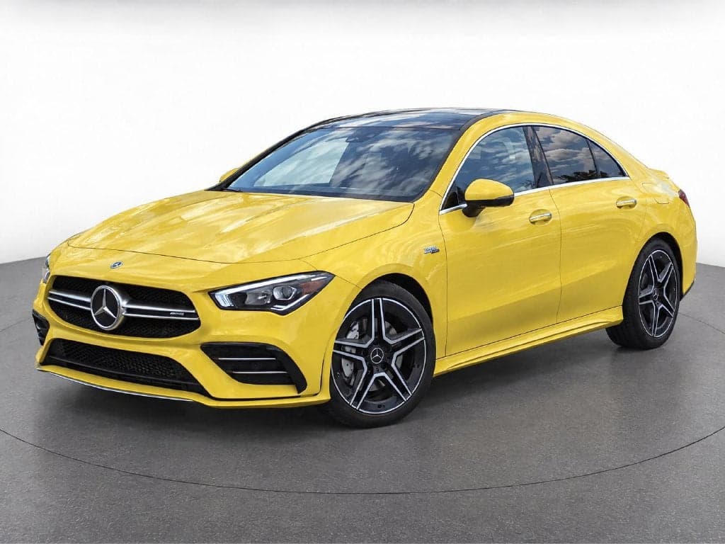 2022 Mercedes-Benz CLA Base — photo 1 of 5