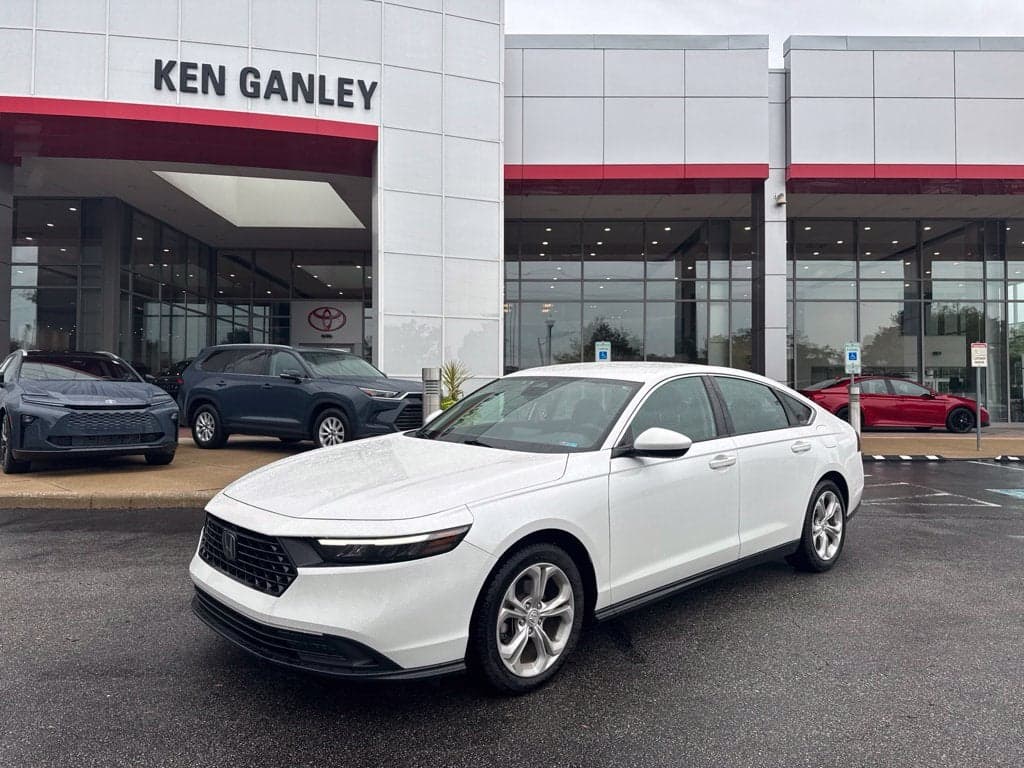 2023 Honda Accord Sedan LX — photo 1 of 3