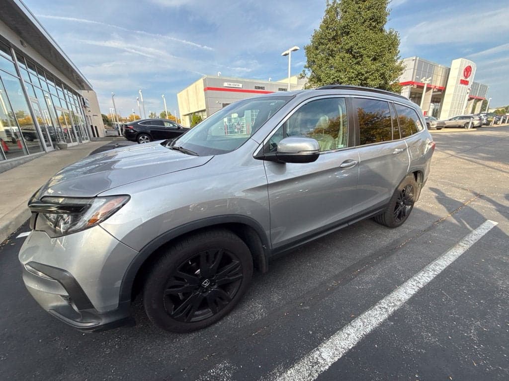 2021 Honda Pilot Special Edition — photo 1 of 5