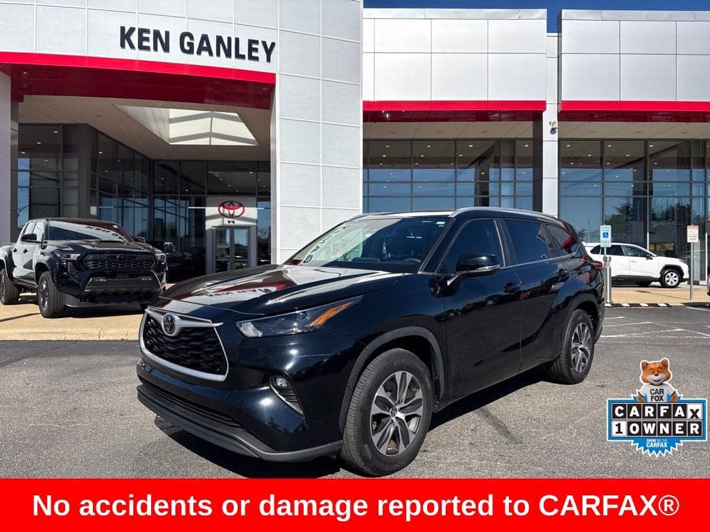2023 Toyota Highlander XLE — photo 1 of 5