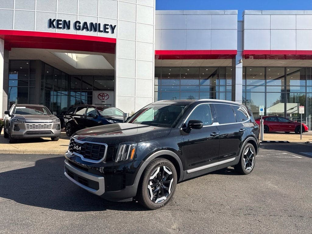 2024 Kia Telluride S — photo 1 of 21