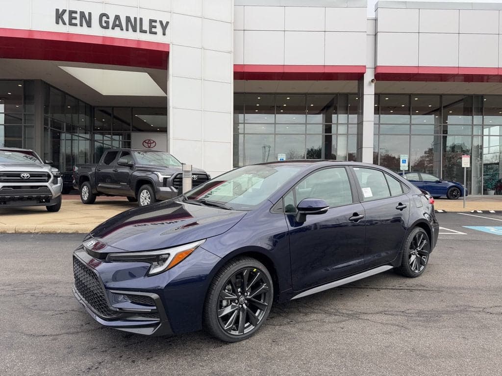 2025 Toyota Corolla SE — photo 1 of 5