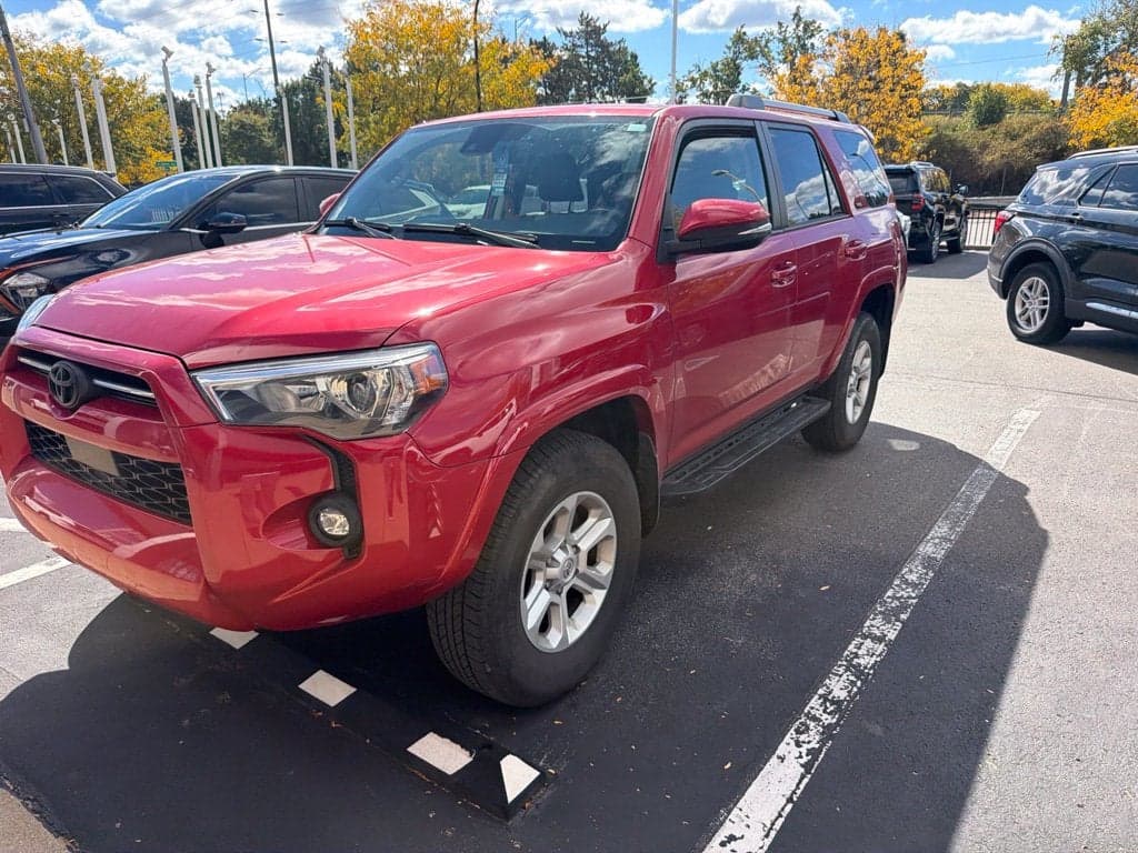 2024 Toyota 4Runner SR5 Premium — photo 1 of 5