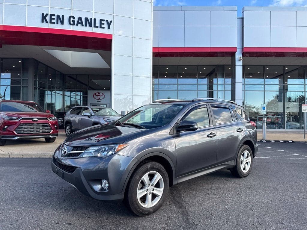 2014 Toyota RAV4 XLE — photo 1 of 5