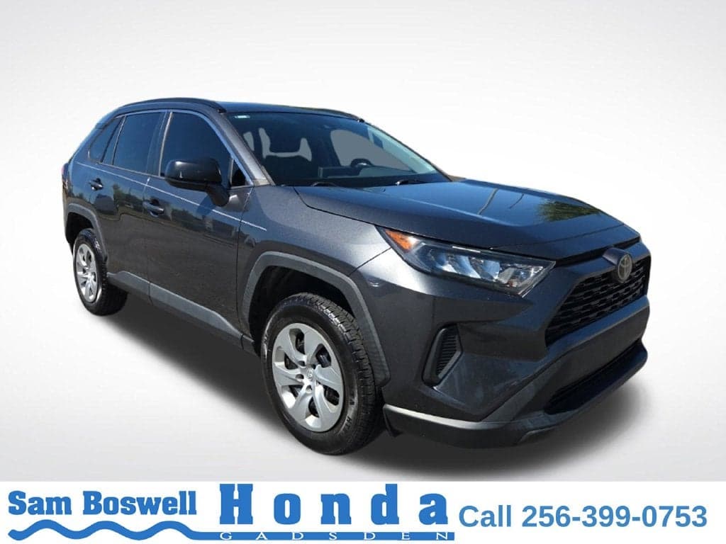 2020 Toyota RAV4 LE — photo 1 of 5