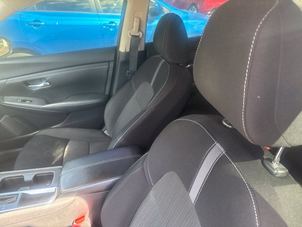 2020 Nissan Sentra SV — photo 1 of 5