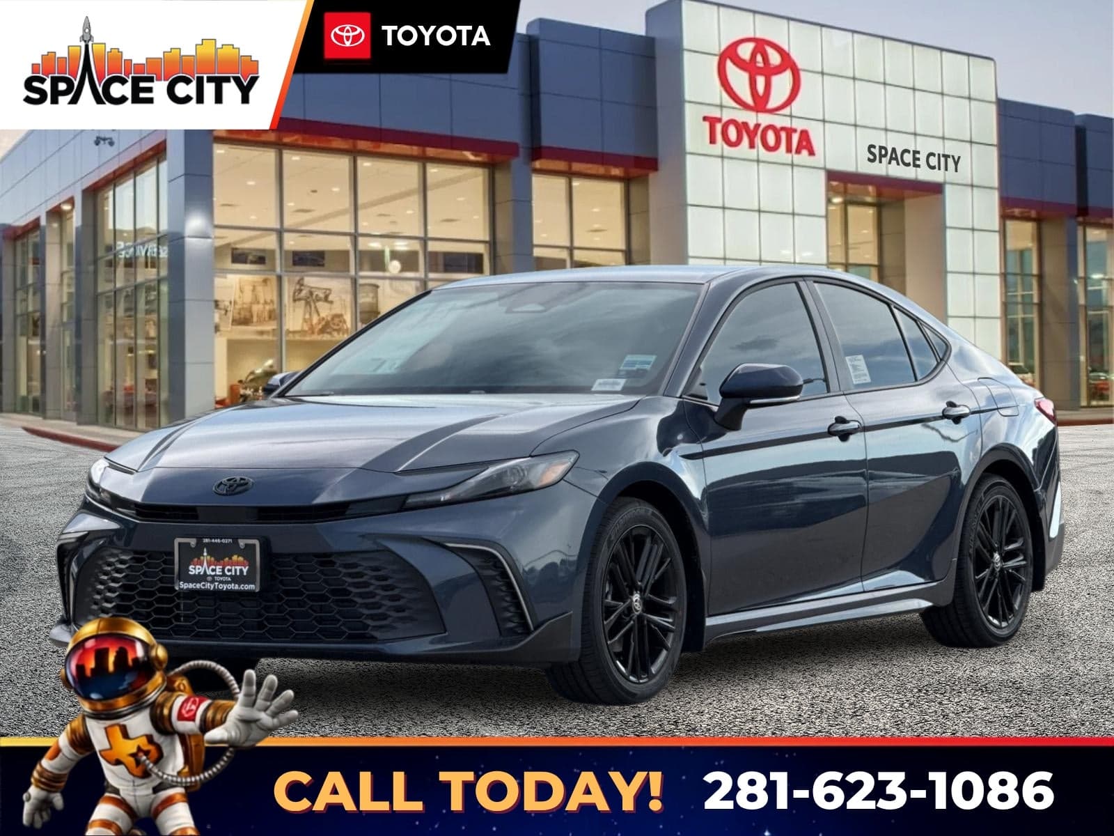 2026 Toyota Camry SE — photo 1 of 15