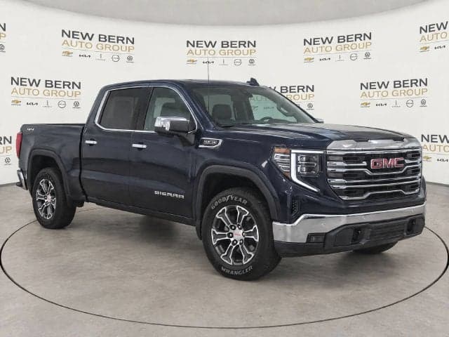 2025 GMC Sierra 1500 SLT — photo 1 of 34