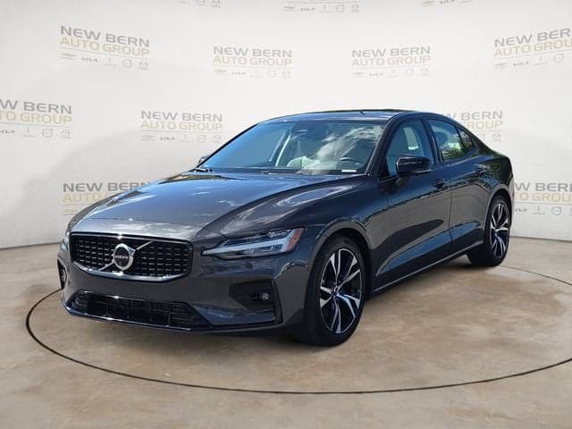 2024 Volvo S60 Plus Dark Theme — photo 1 of 15