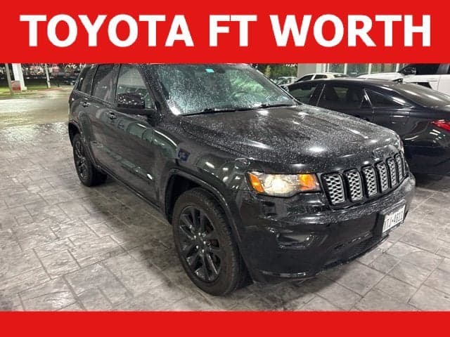 2018 Jeep Grand Cherokee Altitude — photo 1 of 5