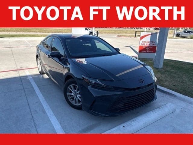2026 Toyota Camry LE — photo 1 of 5