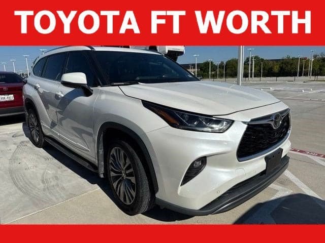 2021 Toyota Highlander Platinum — photo 1 of 26