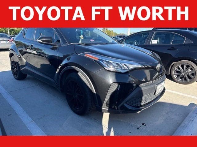 2020 Toyota C-HR LE — photo 1 of 5
