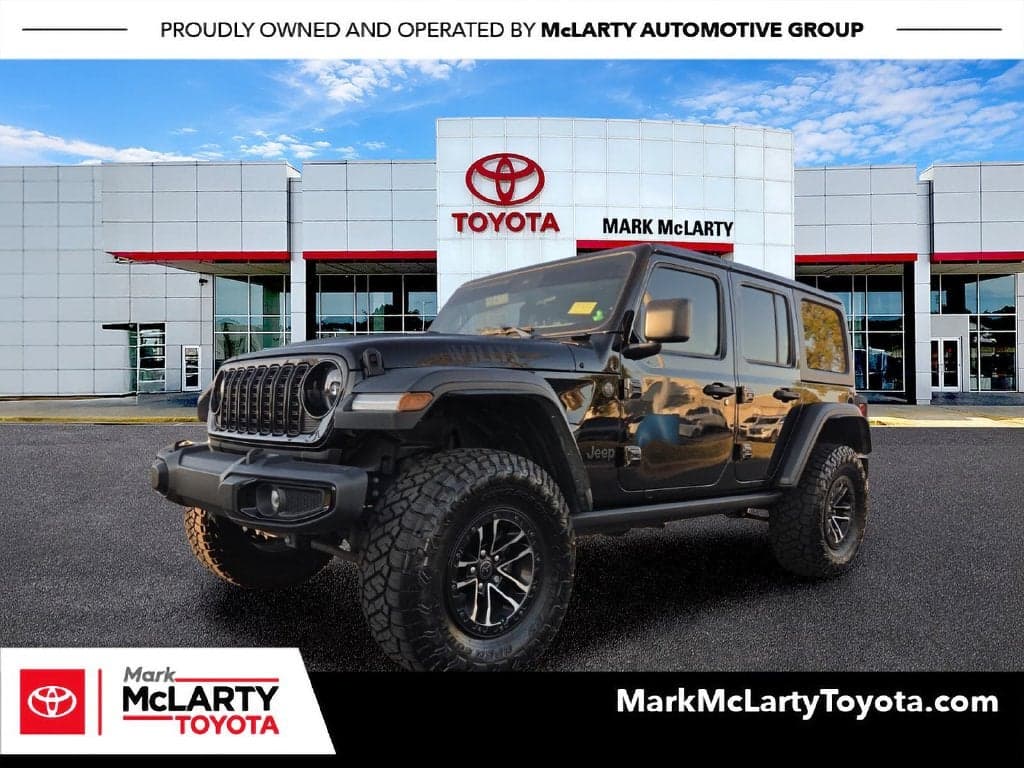 2024 Jeep Wrangler Sport — photo 1 of 5