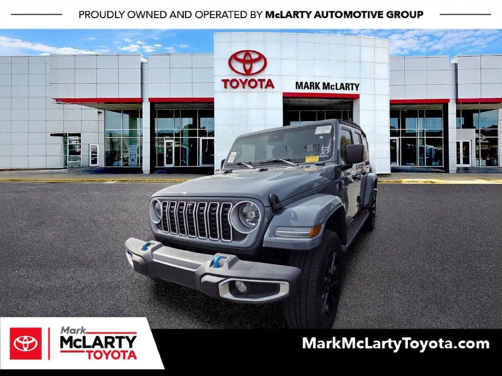 2024 Jeep Wrangler Sahara — photo 1 of 5