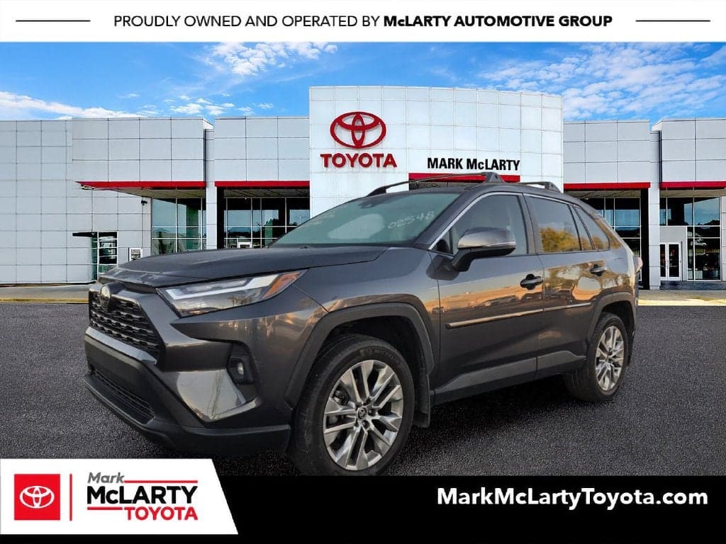 2025 Toyota RAV4 XLE Premium — photo 1 of 5