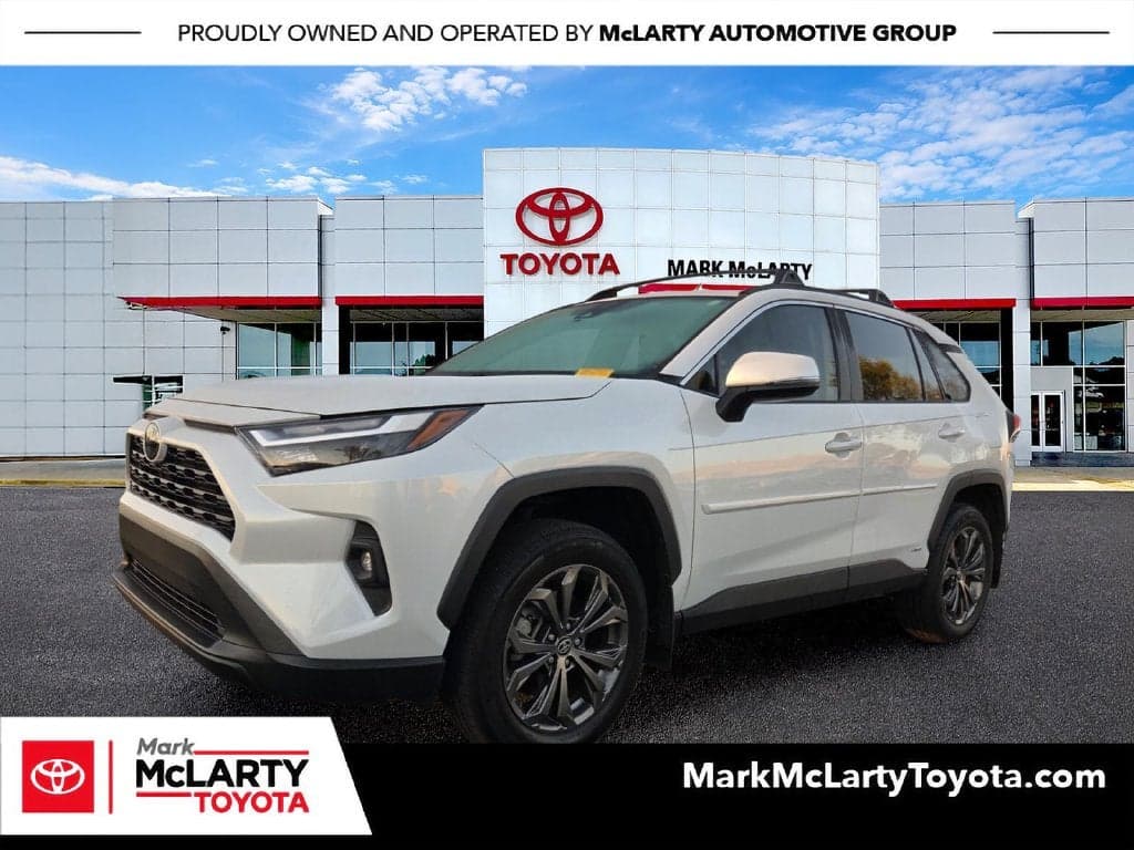 2025 Toyota RAV4 Hybrid XLE Premium — photo 1 of 5