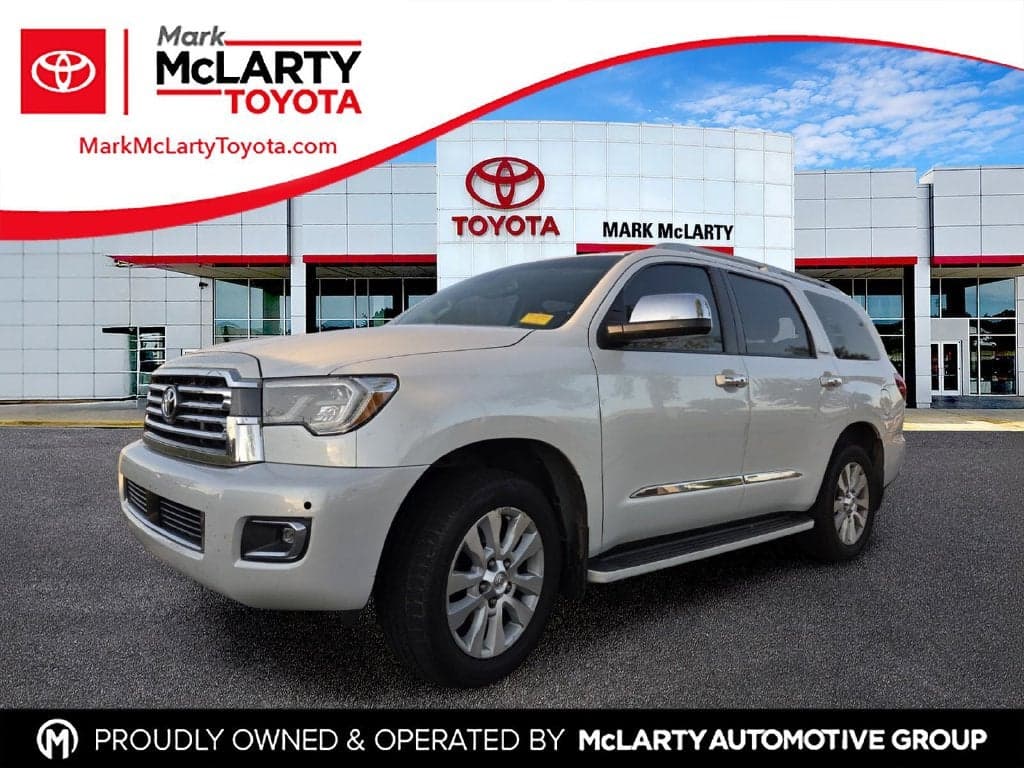 2022 Toyota Sequoia Platinum — photo 1 of 10