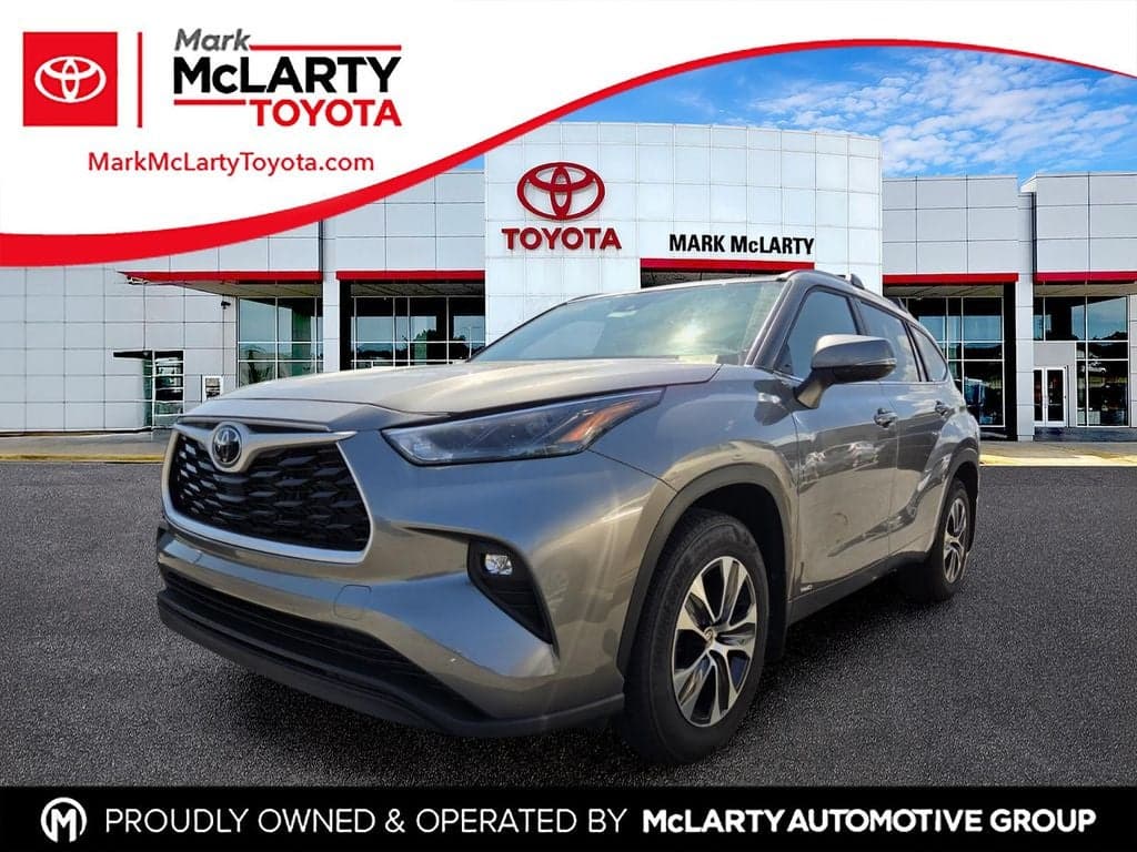 2026 Toyota Highlander Hybrid XLE — photo 1 of 10