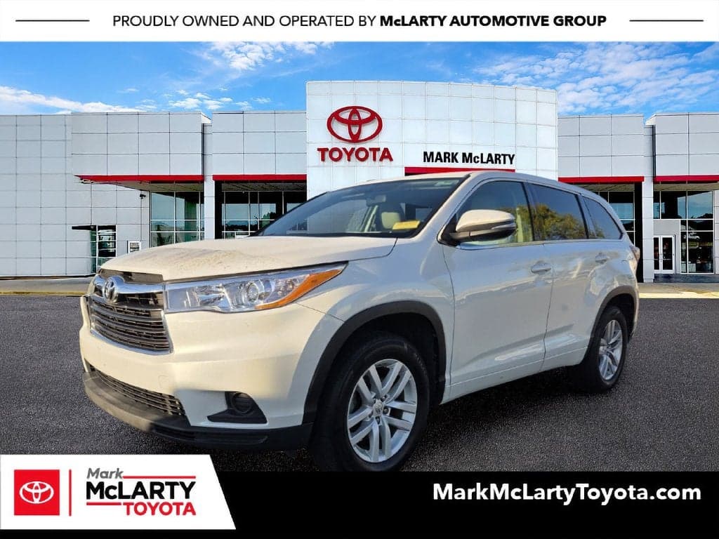 2015 Toyota Highlander LE — photo 1 of 5