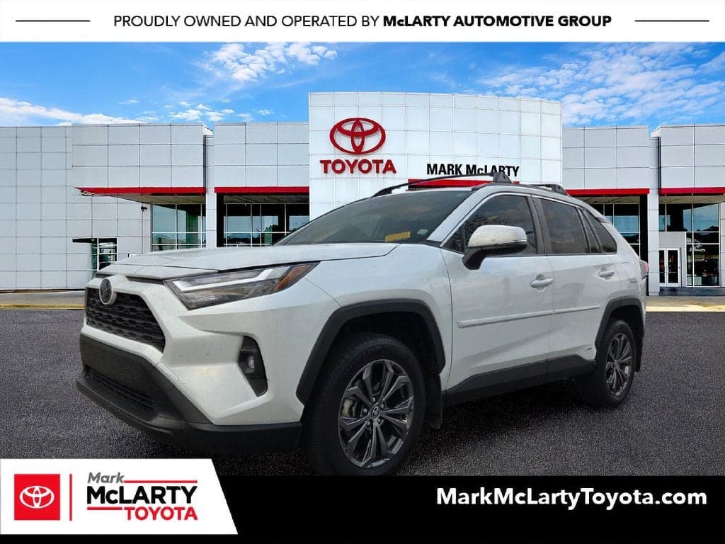 2025 Toyota RAV4 Hybrid XLE Premium — photo 1 of 5