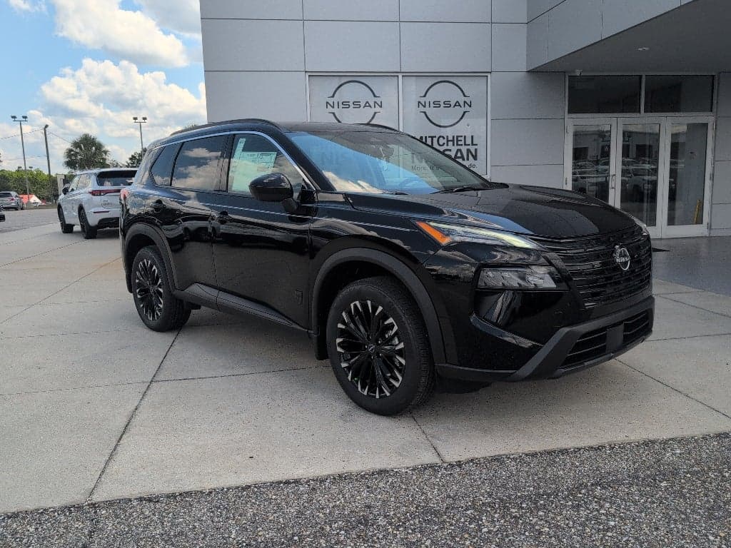 2026 Nissan Rogue Dark Armor — photo 1 of 16