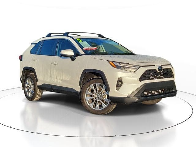 2025 Toyota RAV4 XLE Premium — photo 1 of 21