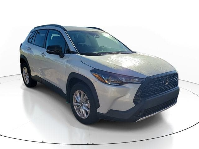 2025 Toyota Corolla Cross LE — photo 1 of 22