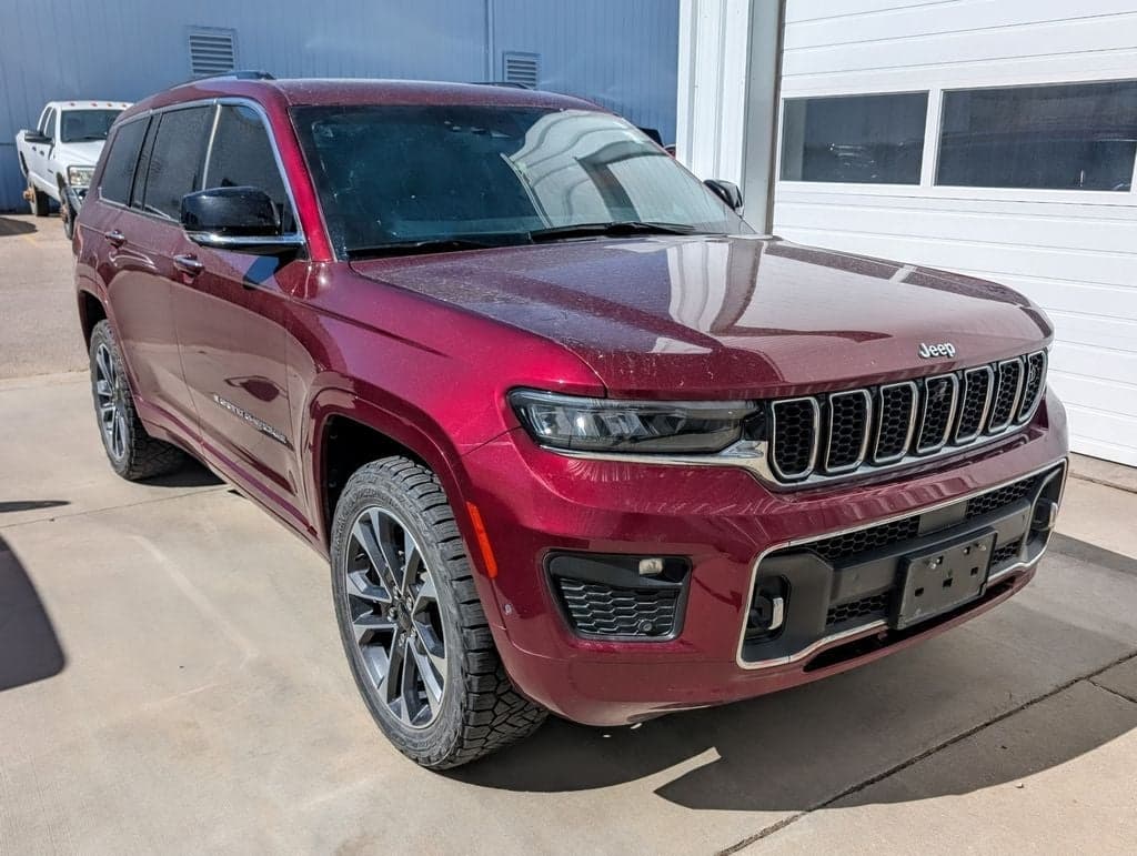 2021 Jeep Grand Cherokee L Overland — photo 1 of 5