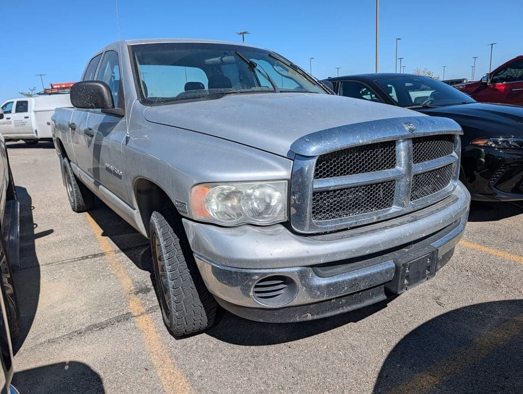 2005 Dodge Ram 1500 SLT — photo 1 of 7