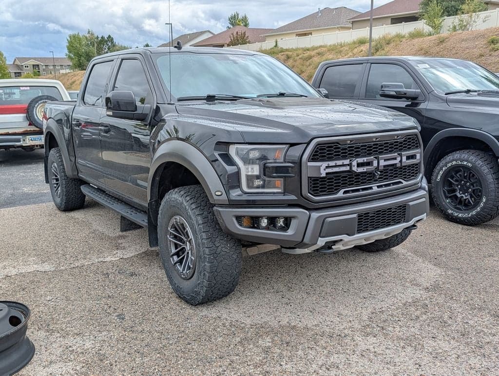 2020 Ford F-150 Raptor — photo 1 of 4