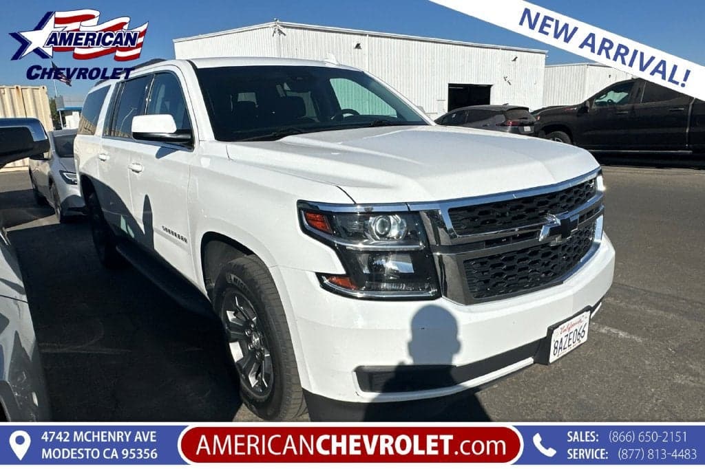 2017 Chevrolet Suburban LS — photo 1 of 5