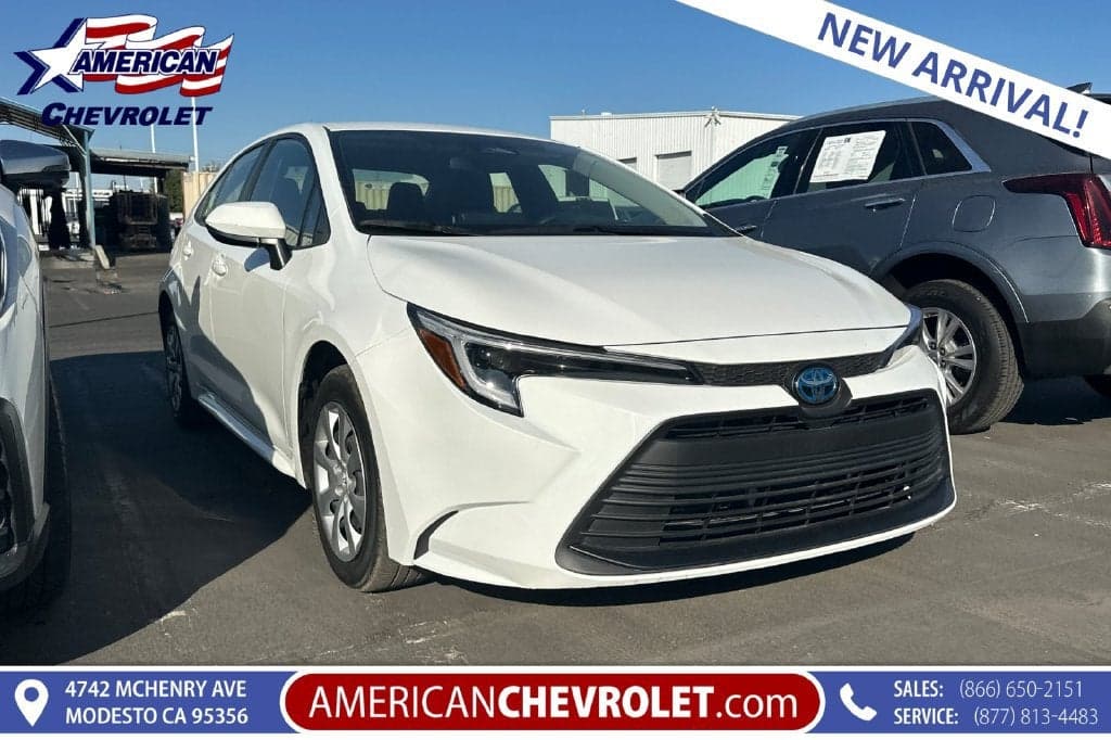2025 Toyota Corolla Hybrid LE — photo 1 of 4