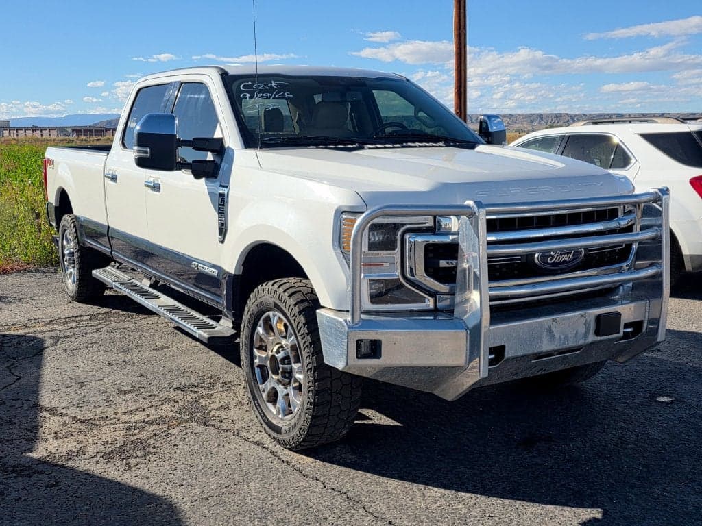 2020 Ford Super Duty F-350 SRW LARIAT — photo 1 of 6