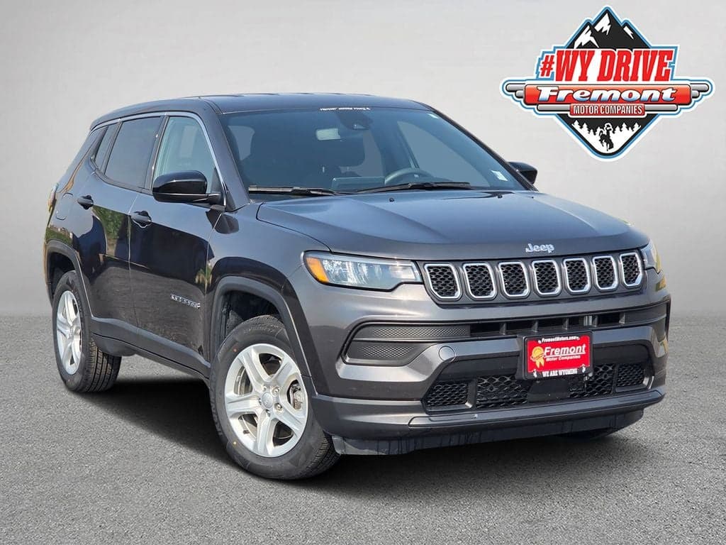 2023 Jeep Compass Sport — photo 1 of 49