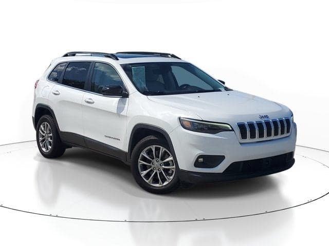 2022 Jeep Cherokee Latitude Lux — photo 1 of 44