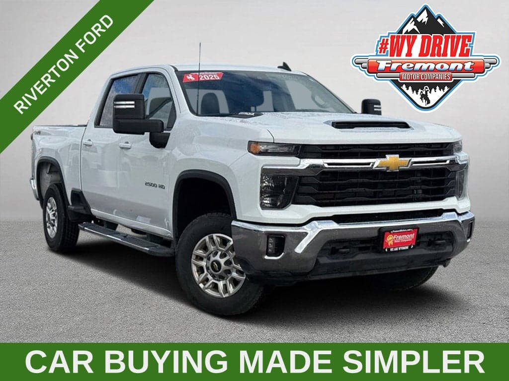 2025 Chevrolet Silverado 2500HD LT — photo 1 of 5