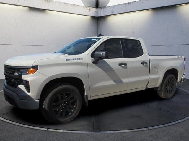 2026 Chevrolet Silverado 1500 Custom — photo 1 of 7