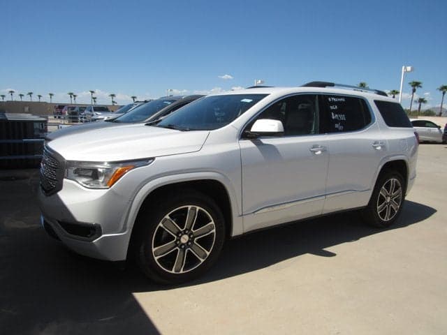 2019 GMC Acadia Denali — photo 1 of 7