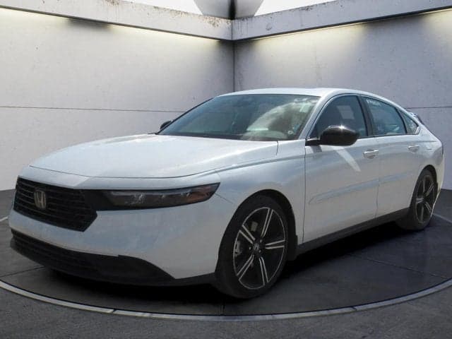 2023 Honda Accord Hybrid Sport — photo 1 of 7