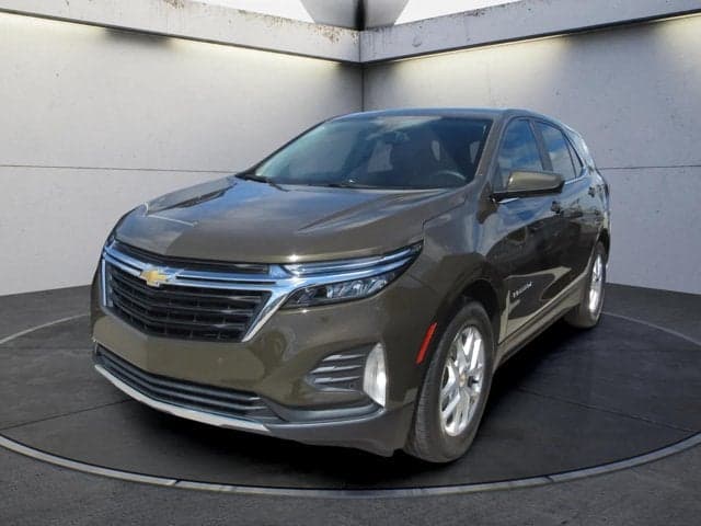 2023 Chevrolet Equinox LT — photo 1 of 6