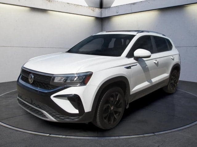 2022 Volkswagen Taos SE — photo 1 of 6