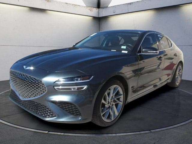 2022 Genesis G70 2.0T — photo 1 of 6