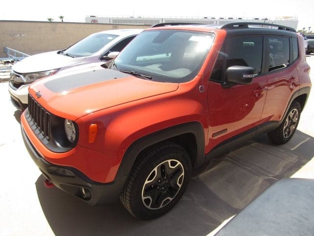 2017 Jeep Renegade Deserthawk — photo 1 of 7