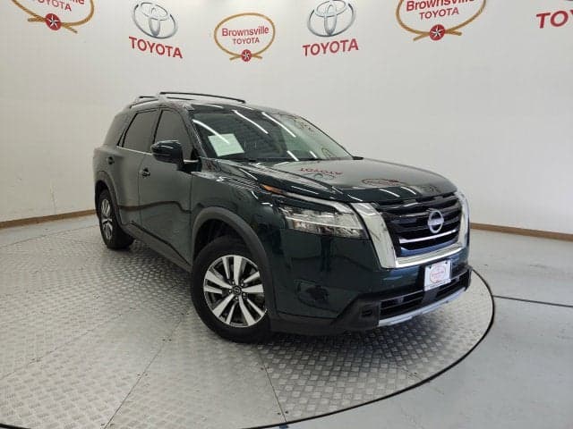 2024 Nissan Pathfinder SL — photo 1 of 5