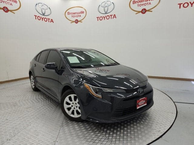 2025 Toyota Corolla LE — photo 1 of 5