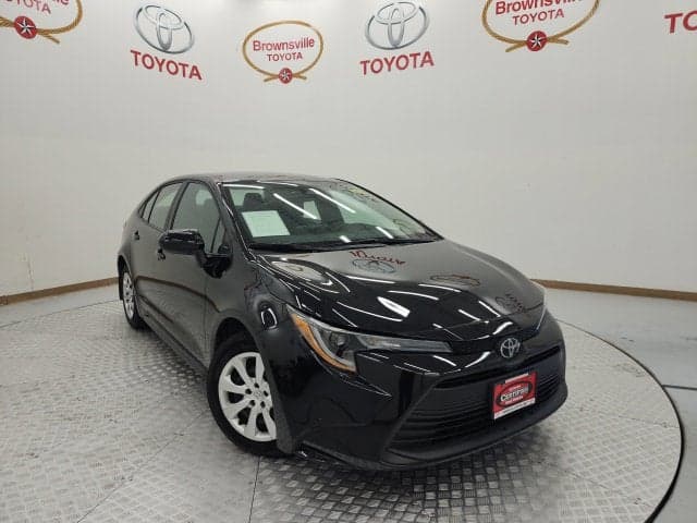 2026 Toyota Corolla LE — photo 1 of 15