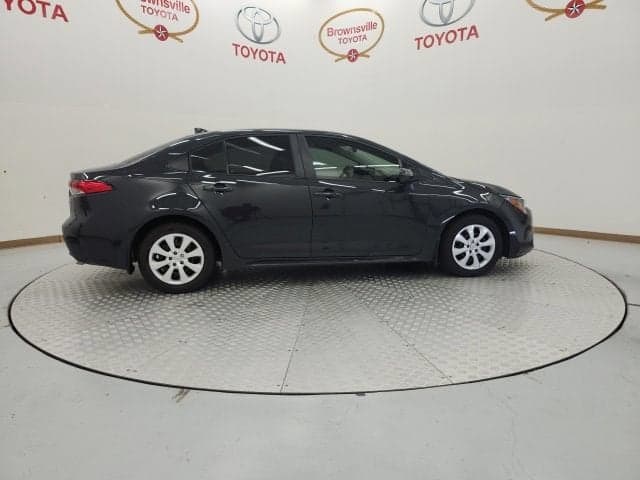 2026 Toyota Corolla LE — photo 1 of 5