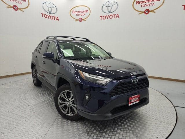 2025 Toyota RAV4 Hybrid XLE Premium — photo 1 of 5