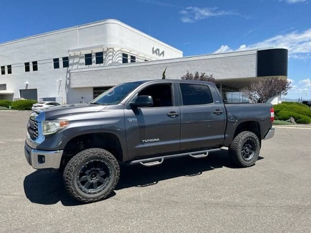 2020 Toyota Tundra 4WD SR5 — photo 1 of 34
